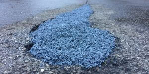 Superfast asphalt repair at low temperatur